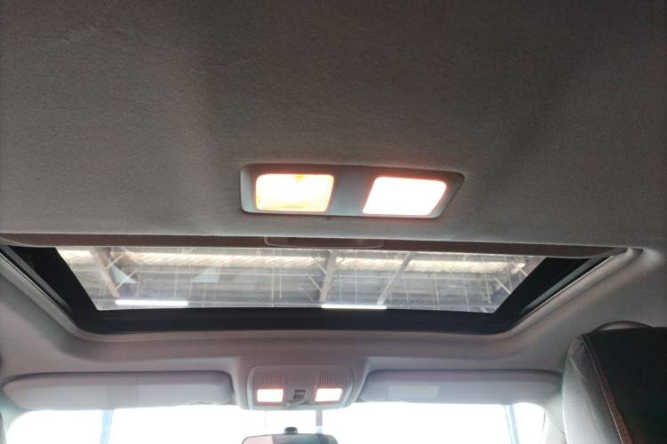 Used Mazda CX-5 2015 2.0L Automatic Two-Wheel Drive Urban Version