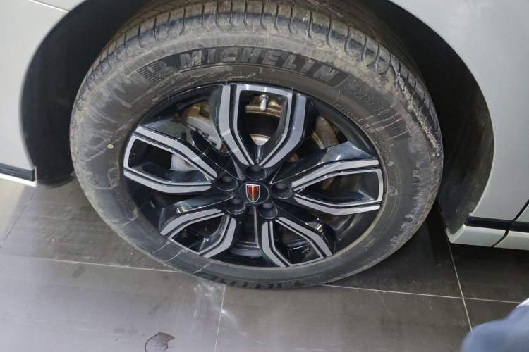 Used Hongqi HQ9 2023 2.0T Smart Connect Flagship Edition