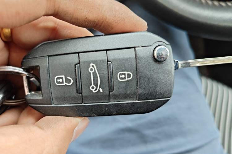 Used Peugeot 408 2014 1.8L Automatic Luxury Edition
