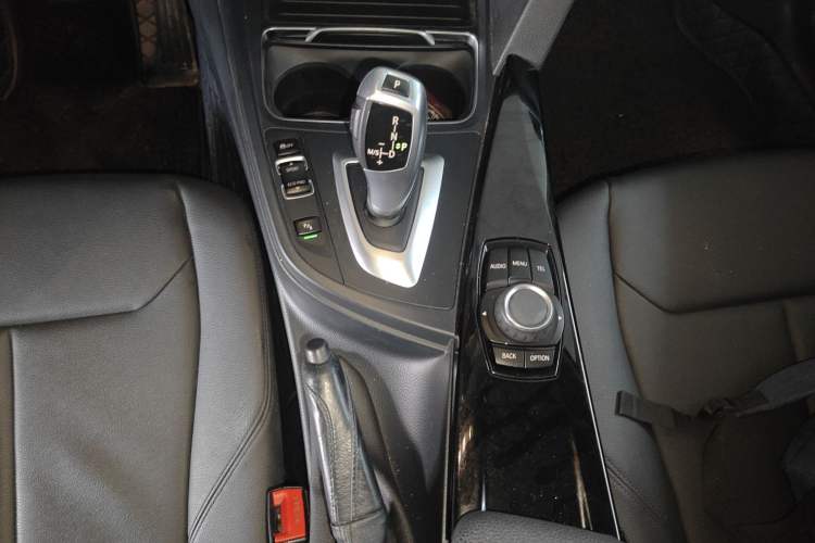 Used BMW 3 Series 2017 318Li Fashion Model
