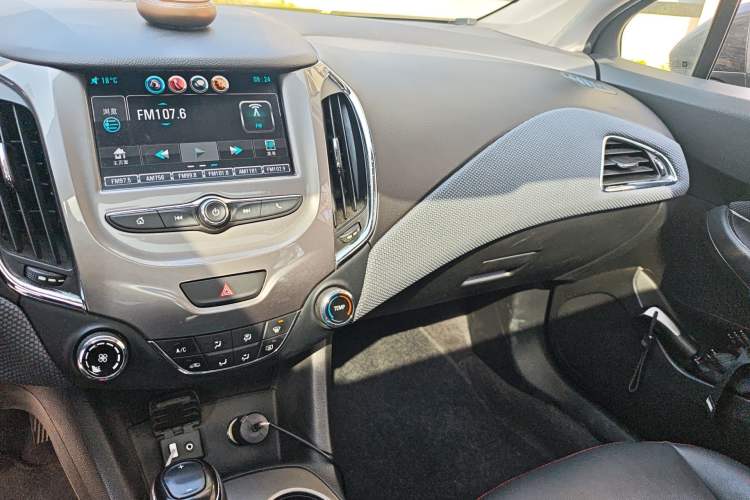 Used Chevrolet Cruze 2018 Redline 320 Automatic Pioneer Edition
