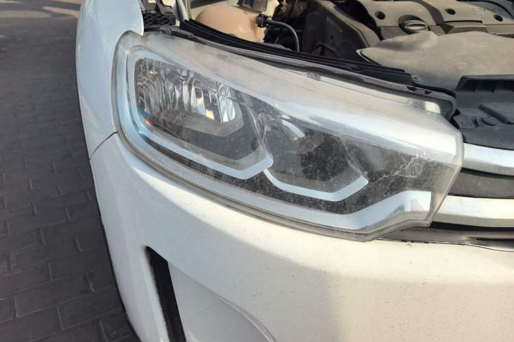 Used Citroen C3-XR 2018 1.6L Automatic Fashion Model Right Front Headlight