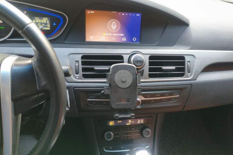 Used Roewe e550 2016 Deluxe Edition
