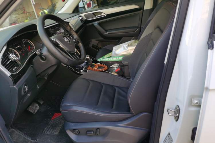 Used Volkswagen Tayron 2019 330TSI Two-Wheel Drive Luxury Model China VI Standard
