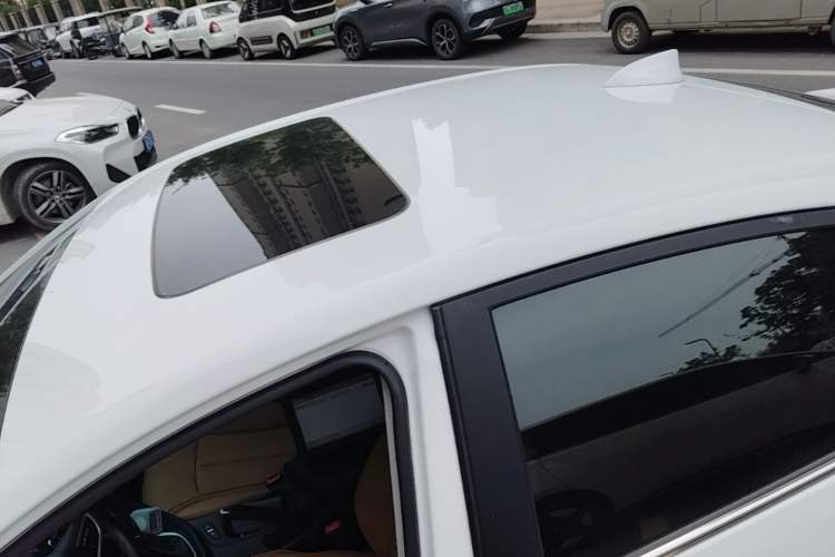 Used Buick GT 2018 18T Automatic Flagship Model Roof