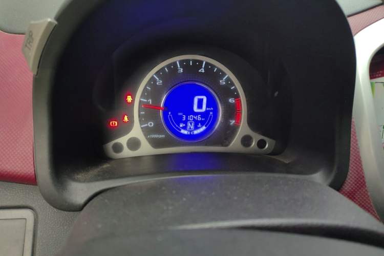 Used CHANGAN Benni 2015 1.4L IMT Luxury Model China V Standard Odometer Close Up