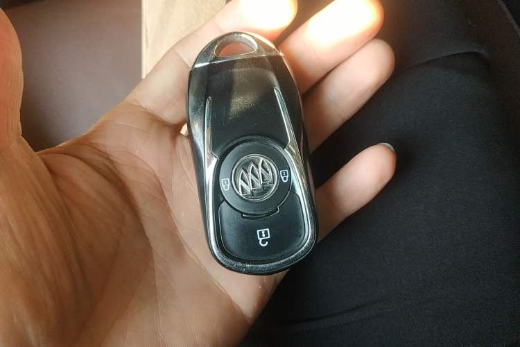 Used Buick GL6 2018 18T 6-Seater Prestige Model Vehicle Key