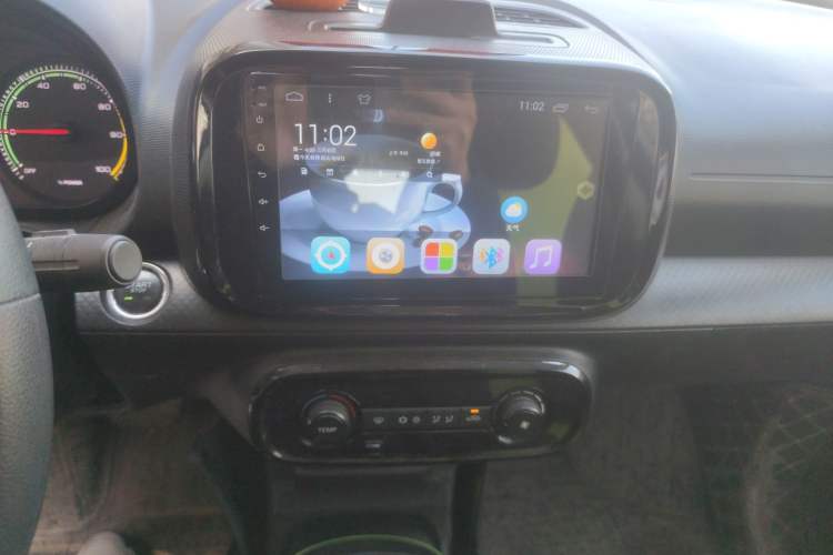 Used Roewe Clever 2021 302 km New Four-Seater Super-Efficient Version
