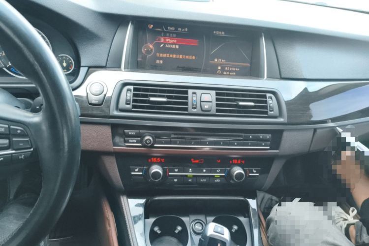 Used BMW 5 Series 2017 525Li Luxury Design Package Audio And AC Panel