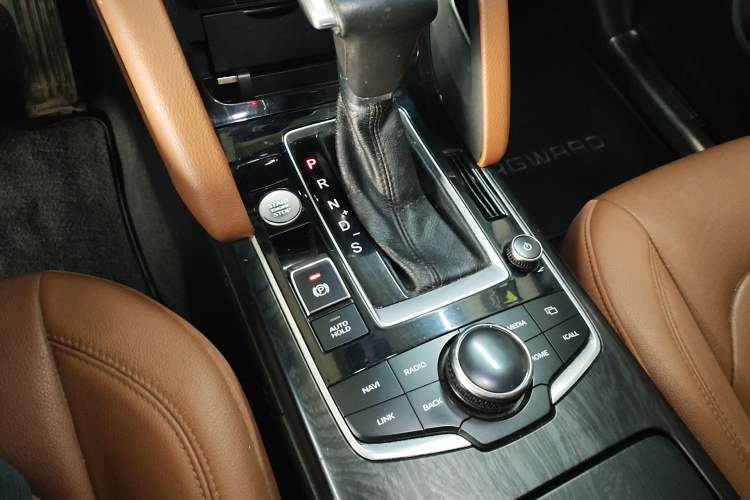 Used BORGWARD BX7 2016 28T Four-wheel Drive Luxury Version 7 Seats