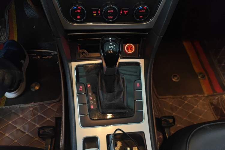 Used Volkswagen Passat 2014 1.8TSI DSG Prestige Edition