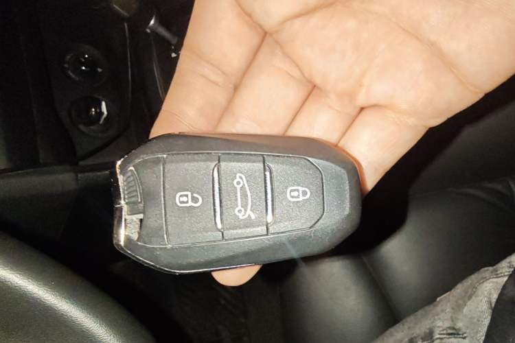 Used Citroen C4L 2014 1.6THP Intelligent Drive Automatic Dynamic Model