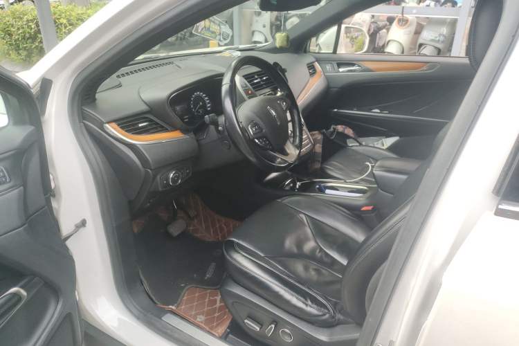 Used Lincoln MKC 2014 2.0T Two-Wheel-Drive Luxury Edition