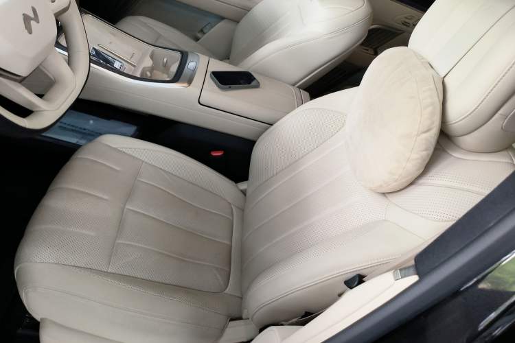 Used ONVO Luxeed L90 2025 Model—Max Six-Seater Version Left Front Seat