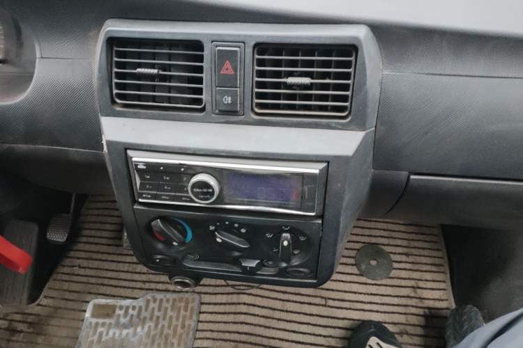 Used Wuling Rongguang 2015 1.2L S Base Model CNG
