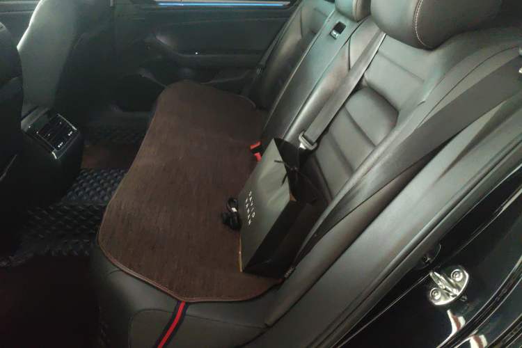 Used Volkswagen Phideon 2018 Revised Version 380TSI Two-Wheel Drive Business Edition