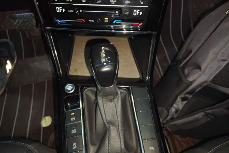 Used Volkswagen Passat 2022 330TSI Elite Edition Custom Version