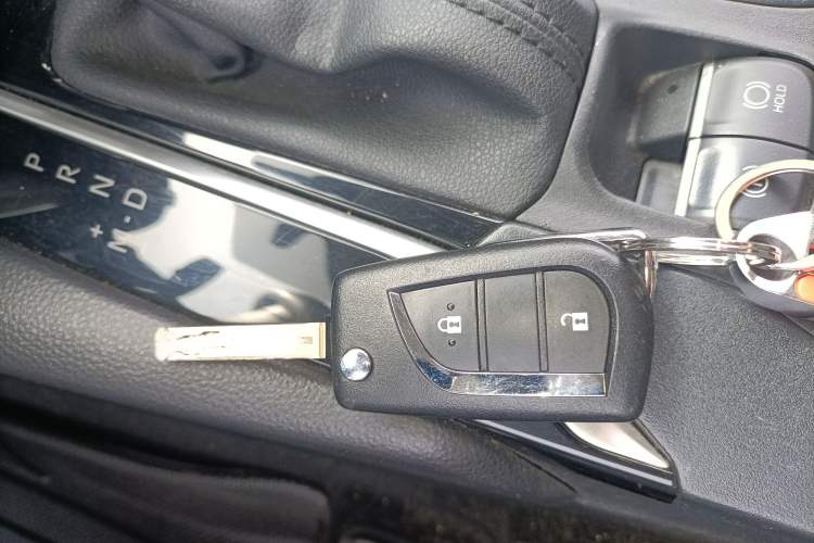 Used Toyota FRONTLANDER 2023 2.0L CVT Elite Edition Vehicle Key