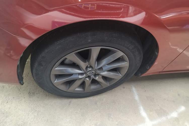 Used Mazda Atenza 2020 2.0L Blue Sky Luxury Edition Left Front Wheel Hub