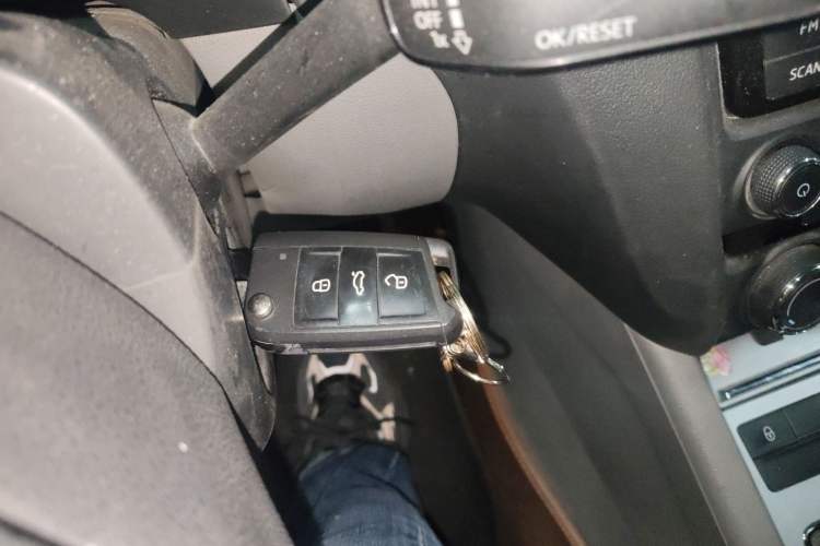 Used Skoda Octavia 2015 1.6L Manual Yijie Edition