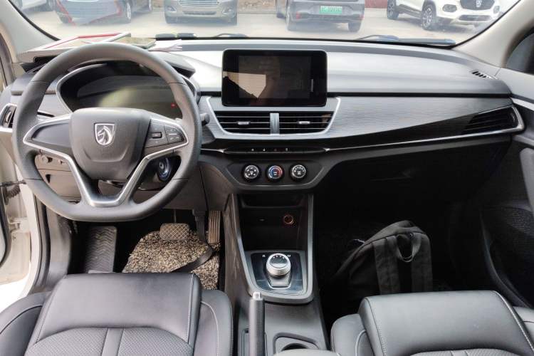 Used Baojun 360 2019 1.5L Automatic Elite Version China VI Center Console