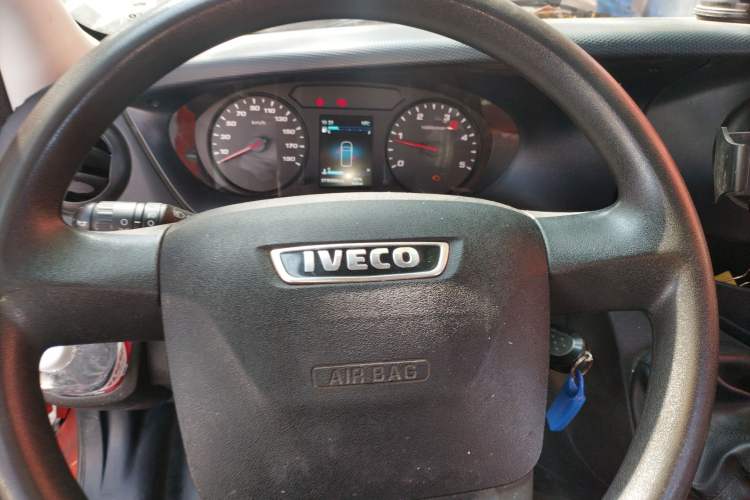 Used Iveco Eurocargo 2021 2.0T Manual Super Rui Long Wheelbase Short Overhang High Roof Side-Sliding Door F1A