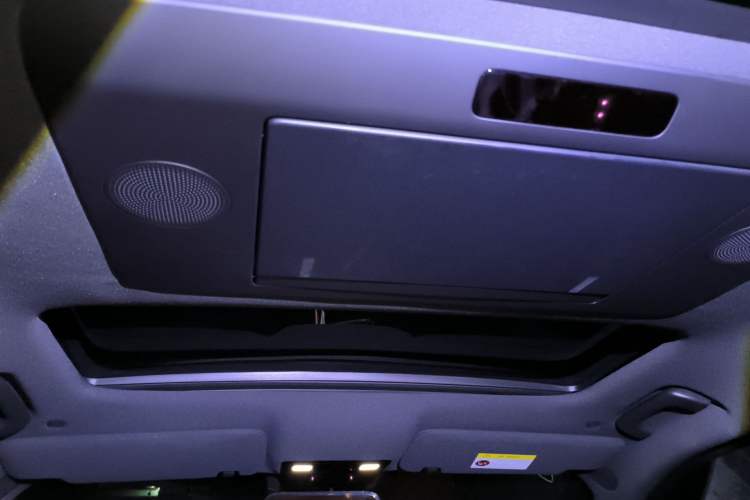 Used Li Auto L8 2023 Max model
