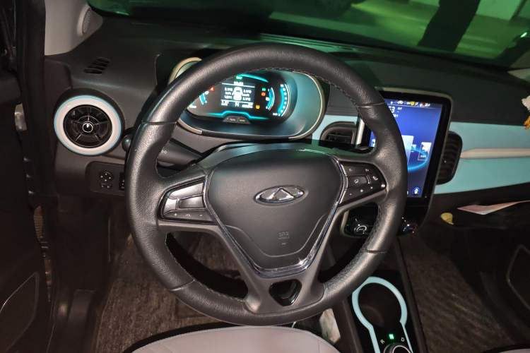 Used Chery Little Ant 2021 200 000-Yuan Ant Fan Edition Oxygen Version Lithium-Ion Battery 301 km