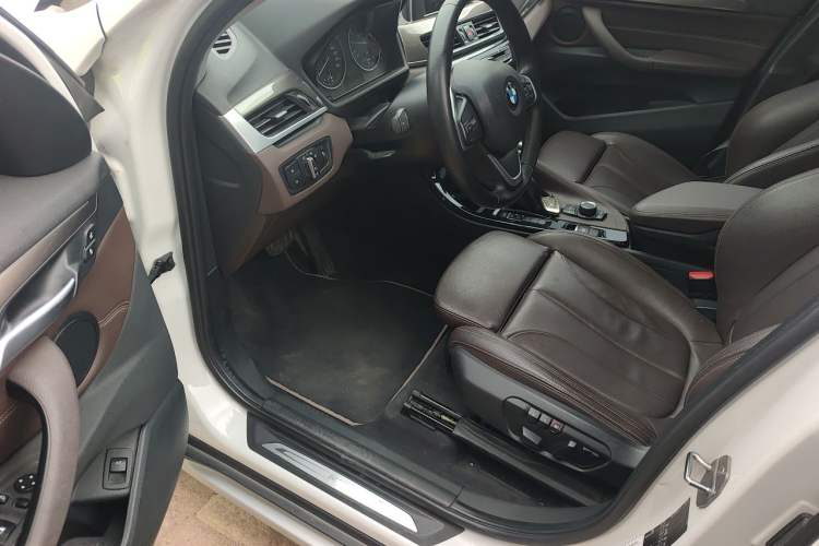 Used BMW X1 2016 sDrive18Li Luxury Model
