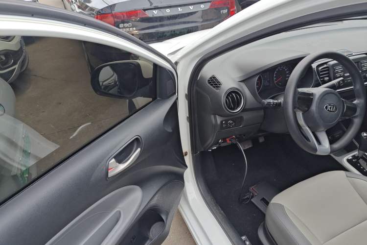 Used Kia Pegas 2017 1.4L Automatic Value Edition