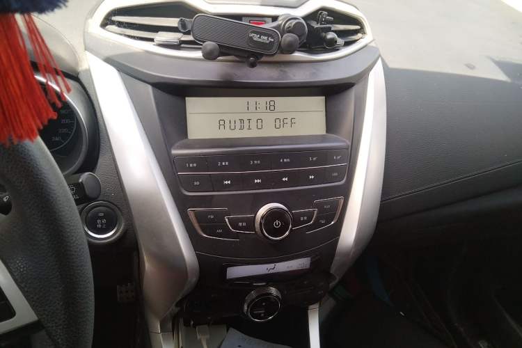 Used BYD Yuan 2017 1.5L Automatic Cool & Stylish Model Audio And AC Panel