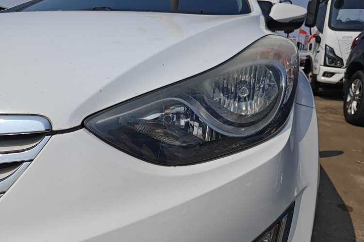 Used Hyundai Elantra (5th Generation / Langdong) 2013 1.6L Automatic Leading Model Left Front Headlight