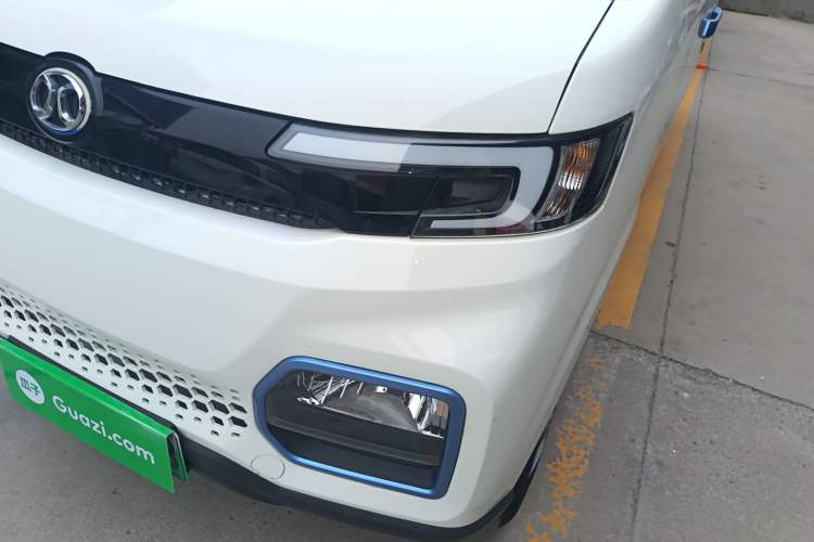 Used BAIC Changhe EV5 2019 270KM range version Left Front Headlight