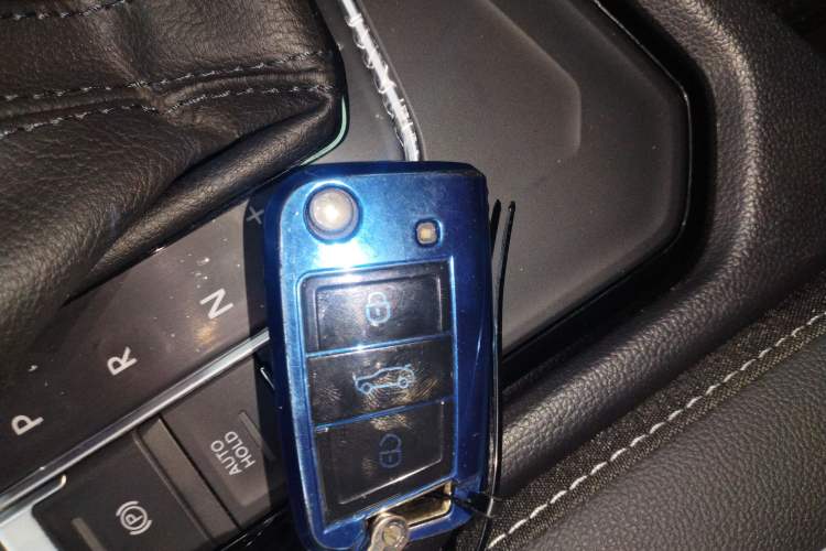 Used Volkswagen Tiguan L 2023 Restyled 330TSI Automatic Two-Wheel Drive R-Line Enhanced Comfort Version