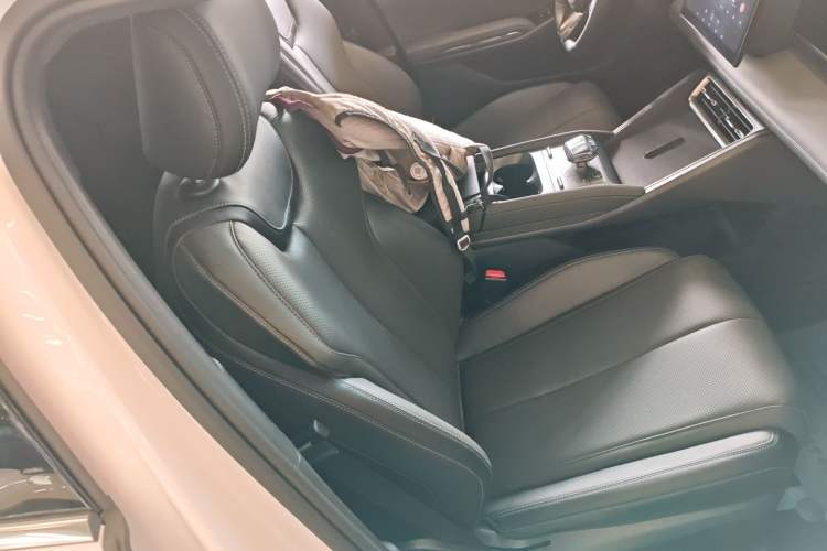 Used BYD Qin L 2024 DM-i 80KM Leading Model
