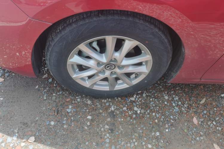 Used Mazda 3 Axela 2019 Cloud-Controlled Sedan 1.5L Automatic Luxury Model China VI Standard Left Front Wheel Hub