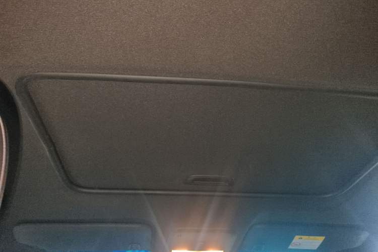 Used Chevrolet Monza 2020 Light Hybrid RS 330T Automatic Comfort Edition Headliner