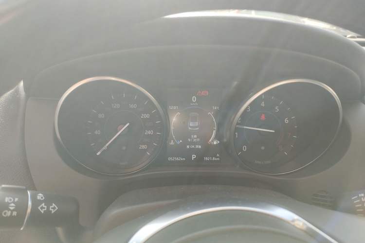 Used Jaguar F-PACE 2018 2.0T Two-Wheel Drive Urban Deluxe Edition