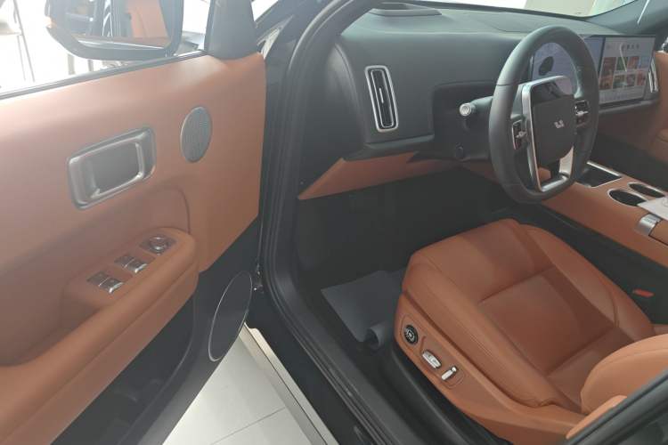 Used Li Auto L6 2025 Pro Smart Refresh Edition
