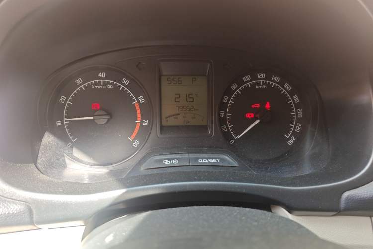 Used Skoda Fabia 2014 1.4L Automatic Crystal Edition
