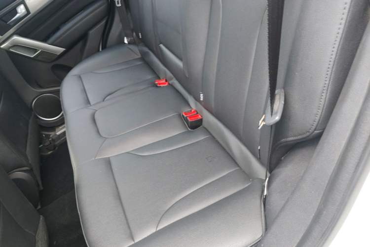 Used Haval H2 2017 Red-Label 1.5T Manual Two-Wheel-Drive Elite Model