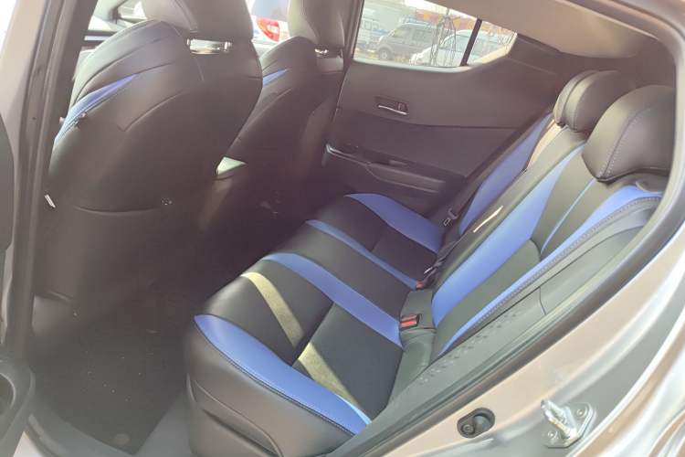 Used Toyota IZOA 2021 Dual-Motor 2.0L Yixiang Edition Left Rear Seat