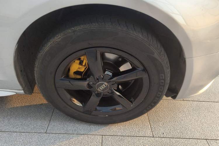 Used Audi A4L 2013 35 TFSI Automatic Standard Model
