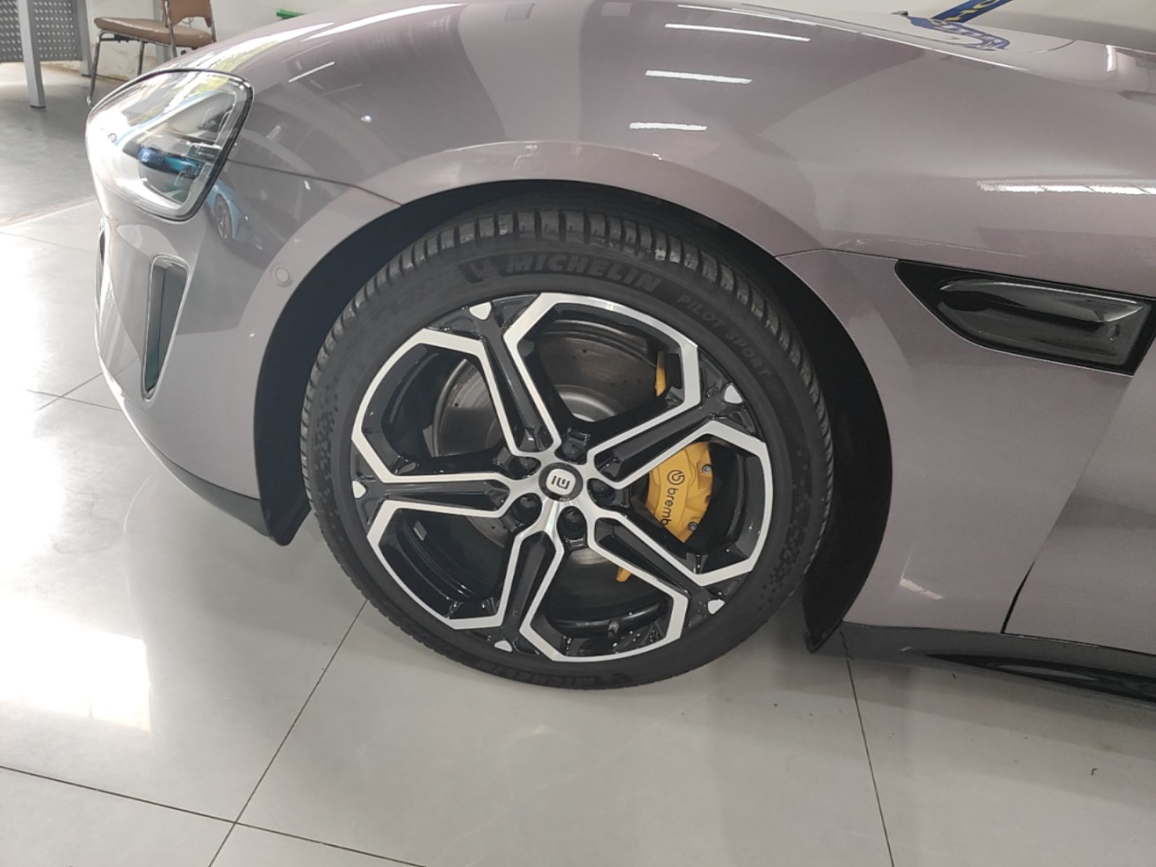 Xiaomi Auto SU7 2024 Four-Wheel Drive Ultra-Long Range Advanced Intelligent Driving Max Edition — снимка 10
