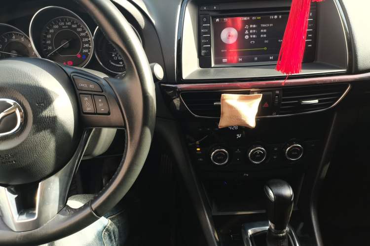 Used Mazda Atenza 2015 2.0L Blue Sky Luxury Edition
