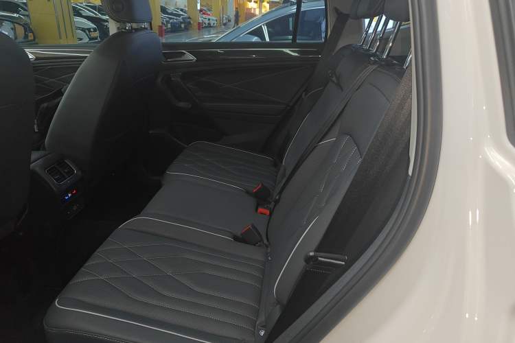 Used Volkswagen Tiguan L New Energy 2022 430 PHEV Plug-in Hybrid Prestige Edition
