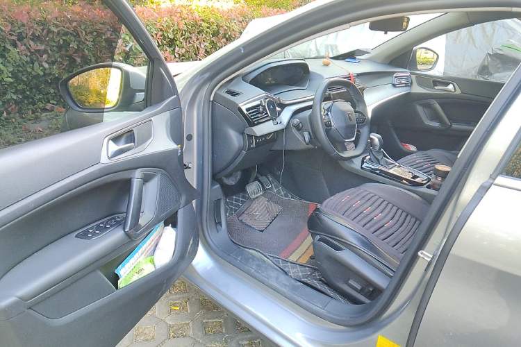 Used Peugeot 408 2022 1.6T Light-Chasing Edition Driver Seat