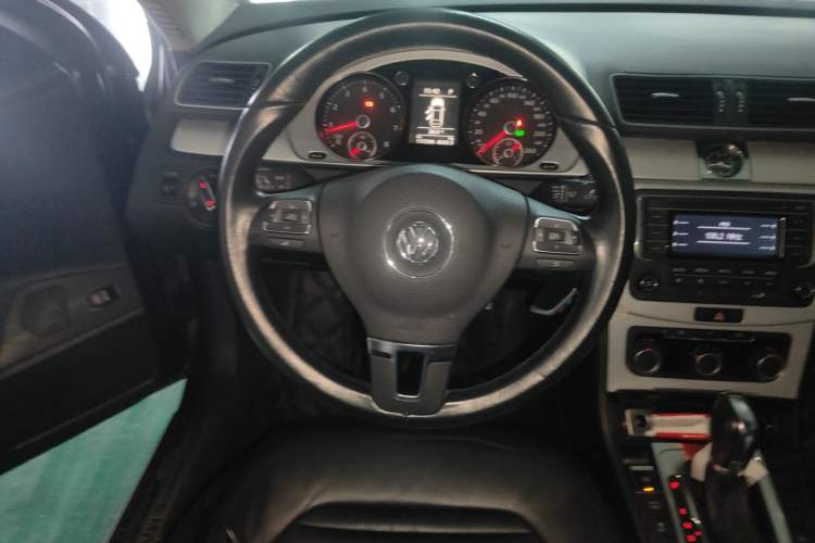 Used Volkswagen Magotan 2013 1.8TSI Premier Model