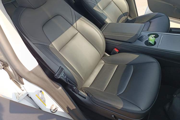 Used Tesla Model Y 2021 Revised Version 2 Long-Range All-Wheel-Drive Edition