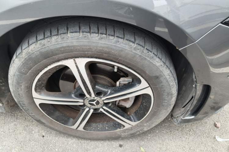 Used Mercedes-Benz A-Class 2022 Restyled A 200 L Sport Sedan Dynamic Version Right Front Wheel Hub